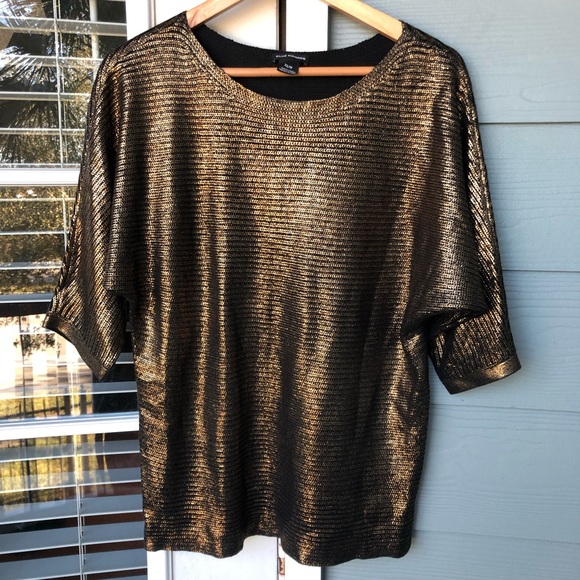 Club Monaco Tops - Club Monaco Gold Metallic Short Sleeve Dolman Top